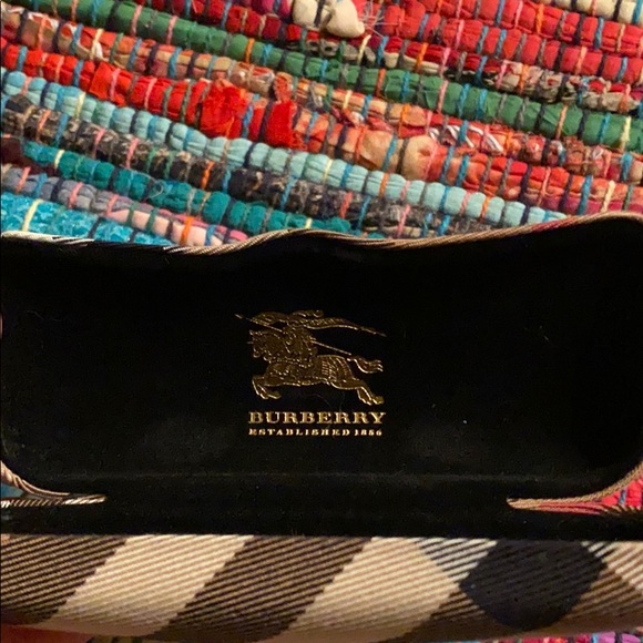 Burberry Frames - Picture 2 of 5